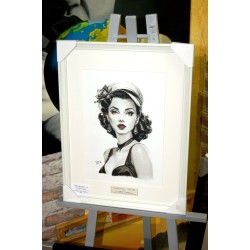 PINUP REGARD - REPRODUCTION A4 de mon dessin au fusain, encadré.