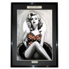 PINUP PILULE ROUGE - Dessin ORIGINAL - cadre :  50 X 70 cm - dessin :  40 x 60 cm